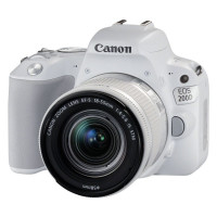 Зеркальный фотоаппарат Canon EOS 200D белый