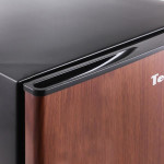 Холодильник Tesler RC-95 Wood