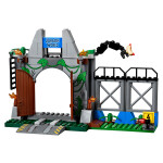 Конструктор Lego Juniors Jurassic World Побег Ти-Рекса 10758