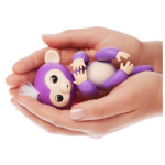 Интерактивная игрушка WowWee Fingerlings Ручная обезьянка Мия (3704A)